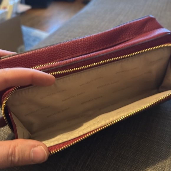 Michael Kors Red Leather Makeup Bag - Picture 4 of 4